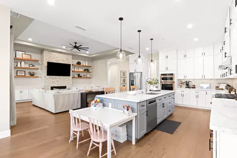 Kitchen - 2022 Ritchie St, Folsom, CA 95630 photo 2 of 8