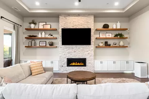 Living - 2022 Ritchie St, Folsom, CA 95630 photo 5 of 8