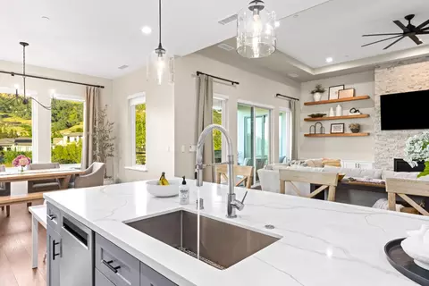 Kitchen - 2022 Ritchie St, Folsom, CA 95630 photo 8 of 8