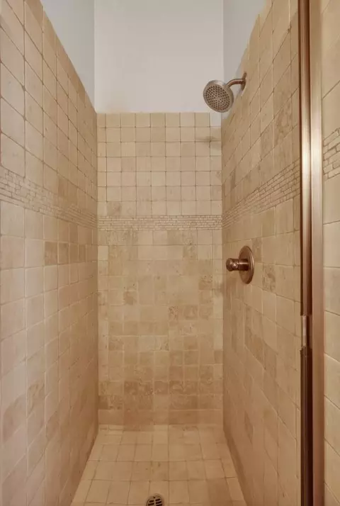 Bath - 3906 Brace Ranch Rd, Loomis, CA 95650 photo 3 of 9