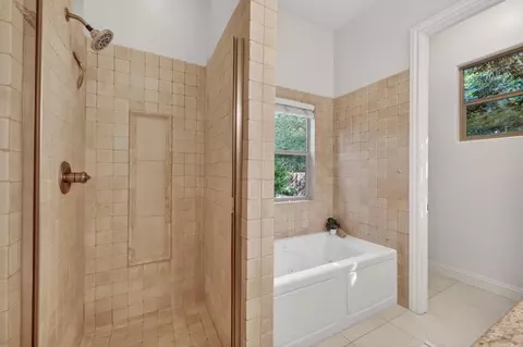 Bath - 3906 Brace Ranch Rd, Loomis, CA 95650 photo 4 of 9