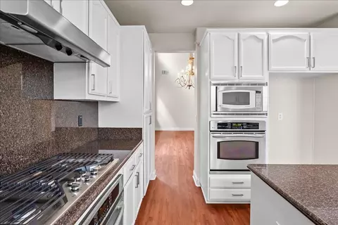 Kitchen - 1834 Meritt Dr, Tracy, CA 95304 photo 4 of 7
