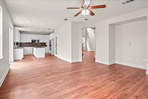 Living - 1834 Meritt Dr, Tracy, CA 95304 photo 4 of 6