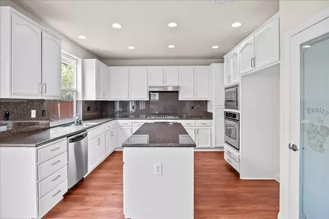 Kitchen - 1834 Meritt Dr, Tracy, CA 95304 photo 1 of 7