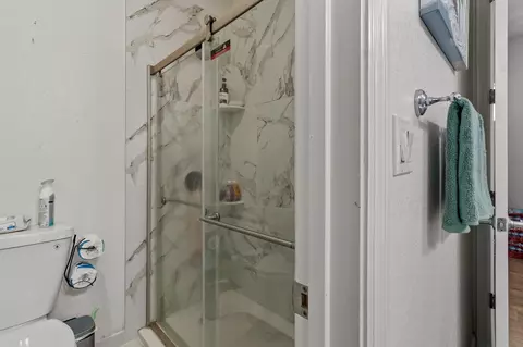 Bath - 2412 Trident Dr, Modesto, CA 95355 photo 3 of 3