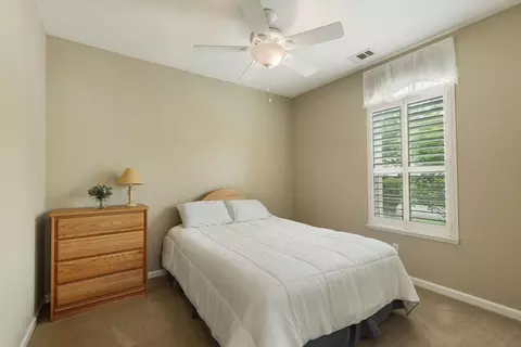 Bedroom - 2088 Incline Dr, Lodi, CA 95242 photo 2 of 3