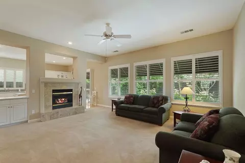 Living - 2088 Incline Dr, Lodi, CA 95242 photo 1 of 4