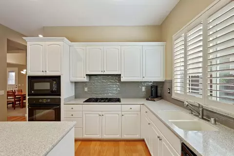 Kitchen - 2088 Incline Dr, Lodi, CA 95242 photo 3 of 5