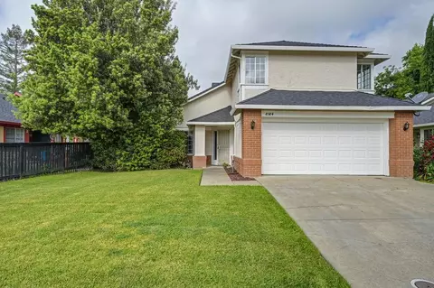 8584 Sunnybrae Dr, Sacramento, CA 95823