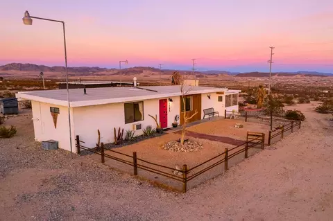 1195 Canyon Rd, Twentynine Palms, CA 92277