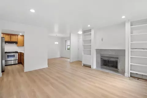 2280 Hurley Way #61, Sacramento, CA 95825