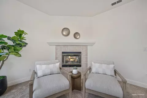 Living - 5321 Clipper Ct, Rocklin, CA 95765 photo 5 of 5