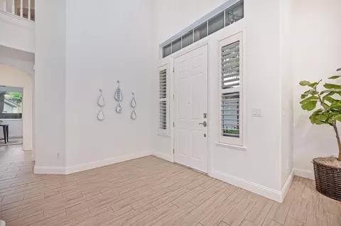 Entry Way - 5321 Clipper Ct, Rocklin, CA 95765 photo 3 of 7