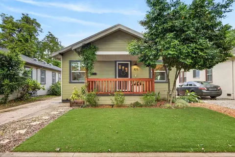 825 7th Ave, Sacramento, CA 95818