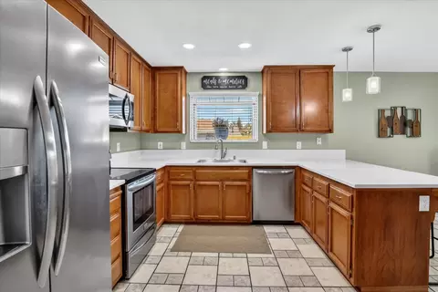 Kitchen - 4800 Endicott Ct, Salida, CA 95368 photo 4 of 5