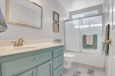 Bath - 4800 Endicott Ct, Salida, CA 95368 photo 1 of 2
