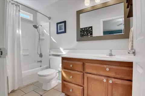 Bath - 4800 Endicott Ct, Salida, CA 95368 photo 2 of 2