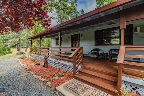 4821 E Old Emigrant Trl, Mountain Ranch, CA 95246