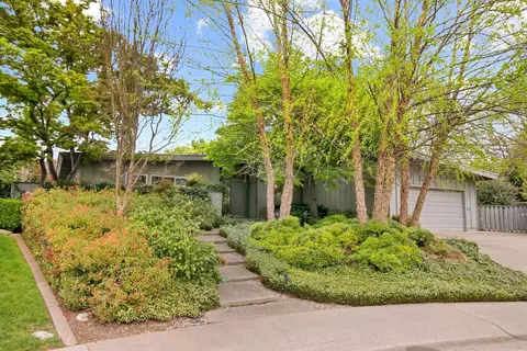 522 Sydling Ct, Sacramento, CA 95864