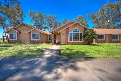 Exterior - 4427 E Catlett Rd, Lincoln, CA 95648 photo 2 of 9