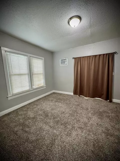 Other - 522 Wolfe Ave, Turlock, CA 95380 photo 1 of 14