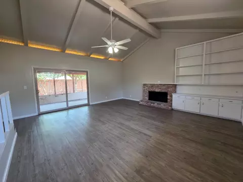 Living - 1416 Tully Rd, Modesto, CA 95350 photo 11 of 11