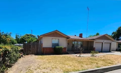 Exterior - 1416 Tully Rd, Modesto, CA 95350 photo 1 of 6