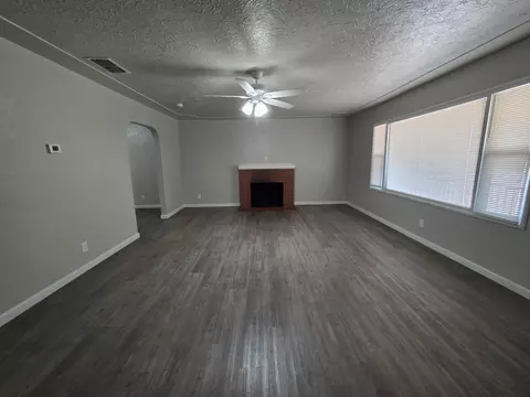 Living - 1416 Tully Rd, Modesto, CA 95350 photo 2 of 11