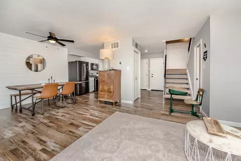 615 Knollwood Dr, Woodland, CA 95695