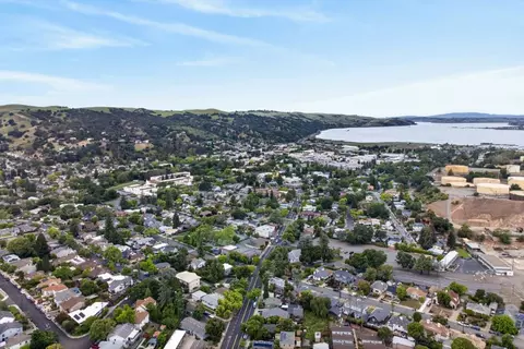 View/Area - 1435 Date St, Martinez, CA 94553 photo 6 of 6