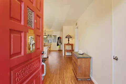 40 W Lancaster Dr, Stockton, CA 95207