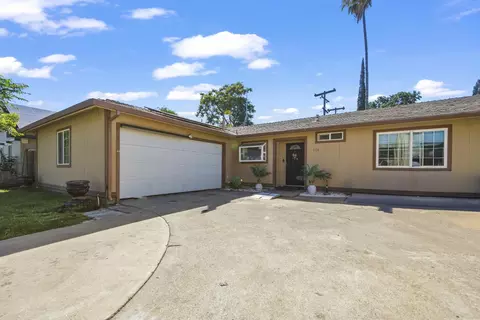 714 E Barrymore St, Stockton, CA 95204