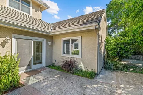 Exterior - 1037 Vienna Dr, Lodi, CA 95242 photo 10 of 11