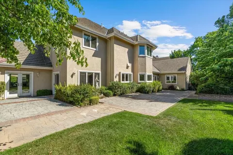 Exterior - 1037 Vienna Dr, Lodi, CA 95242 photo 7 of 11