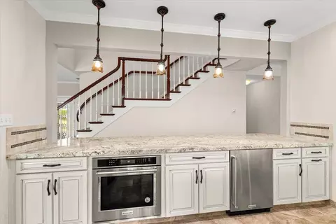 Kitchen - 1037 Vienna Dr, Lodi, CA 95242 photo 1 of 12