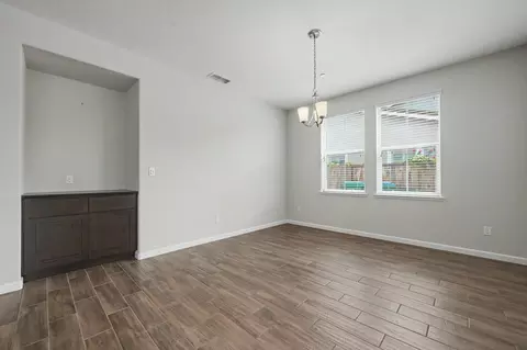 Living - 2584 Lombardy Ct, Lodi, CA 95242 photo 6 of 6
