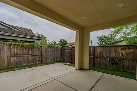 Exterior - 2584 Lombardy Ct, Lodi, CA 95242 photo 4 of 11