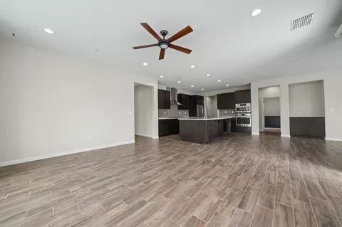 Living - 2584 Lombardy Ct, Lodi, CA 95242 photo 3 of 6