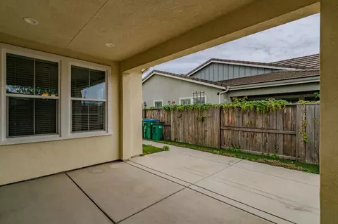Exterior - 2584 Lombardy Ct, Lodi, CA 95242 photo 5 of 11