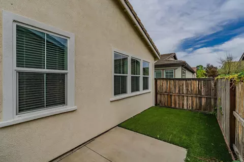 Exterior - 2584 Lombardy Ct, Lodi, CA 95242 photo 9 of 11