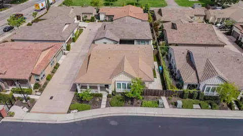 View/Area - 2584 Lombardy Ct, Lodi, CA 95242 photo 8 of 10