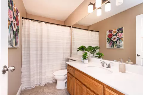 Bath - 8507 Crosspointe Ct, Antelope, CA 95843 photo 3 of 5
