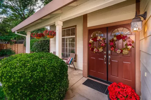 Entry Way - 8507 Crosspointe Ct, Antelope, CA 95843 photo 1 of 3