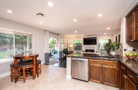 Kitchen - 8507 Crosspointe Ct, Antelope, CA 95843 photo 3 of 7