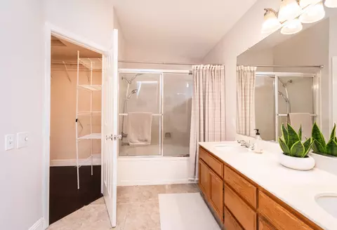 Bath - 8507 Crosspointe Ct, Antelope, CA 95843 photo 5 of 5