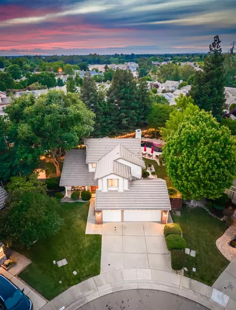 View/Area - 8507 Crosspointe Ct, Antelope, CA 95843 photo 6 of 8
