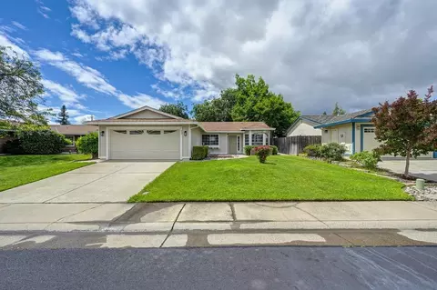 553 Oakborough Ave, Roseville, CA 95747