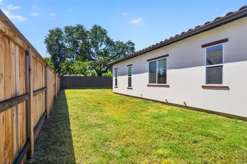 Exterior - 3430 Grove Cir, Loomis, CA 95650 photo 8 of 16