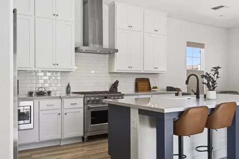 Kitchen - 3430 Grove Cir, Loomis, CA 95650 photo 5 of 12