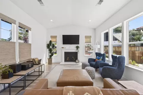 Living - 3430 Grove Cir, Loomis, CA 95650 photo 1 of 3